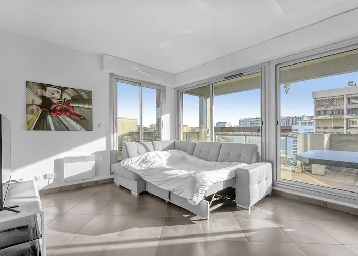 Toit Des Reves - Parking - Stadium